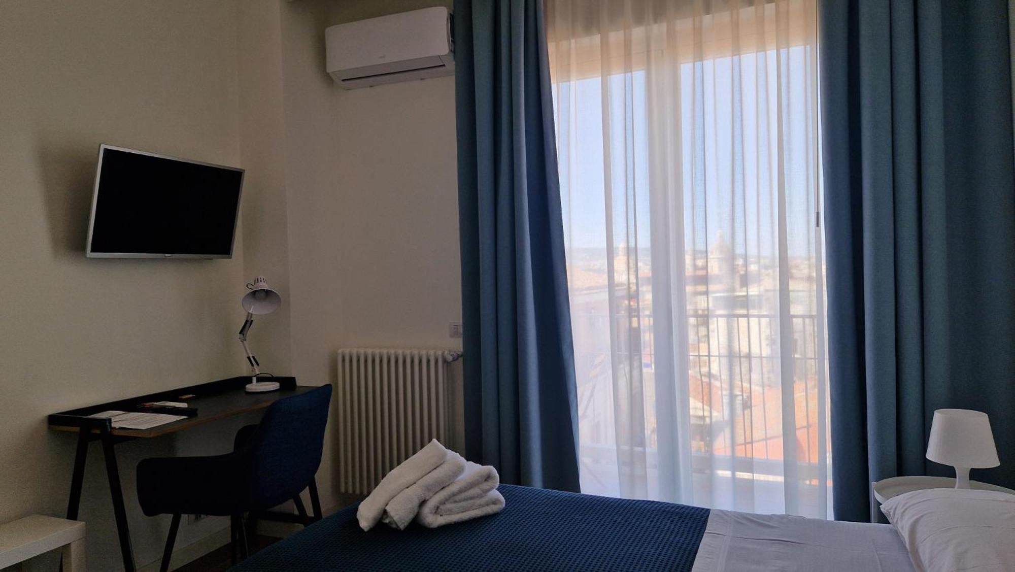 קטאניה Orlando Rooms מראה חיצוני תמונה